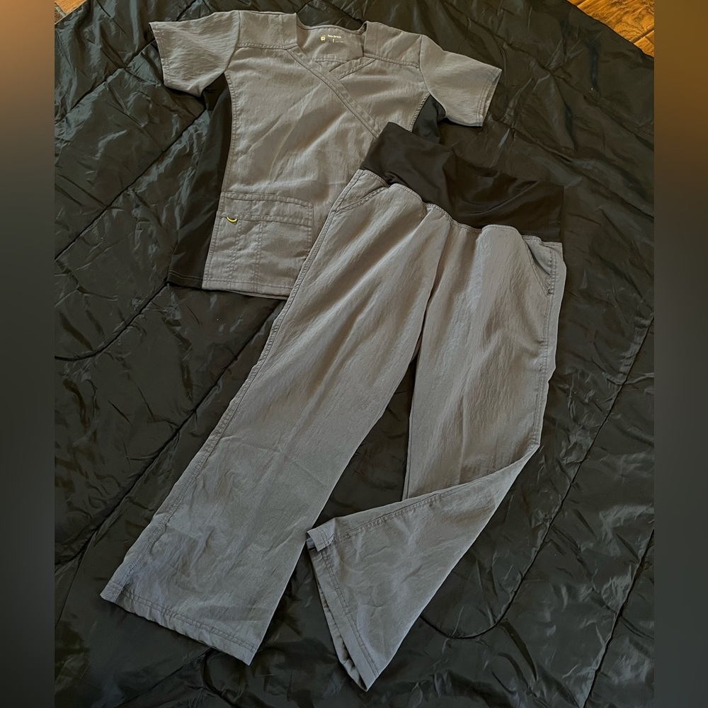 Four Stretch Women's Grey Scrub Set